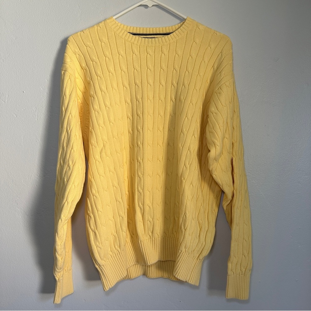 Tommy Hilfiger Men's Yellow Crewneck Sweater